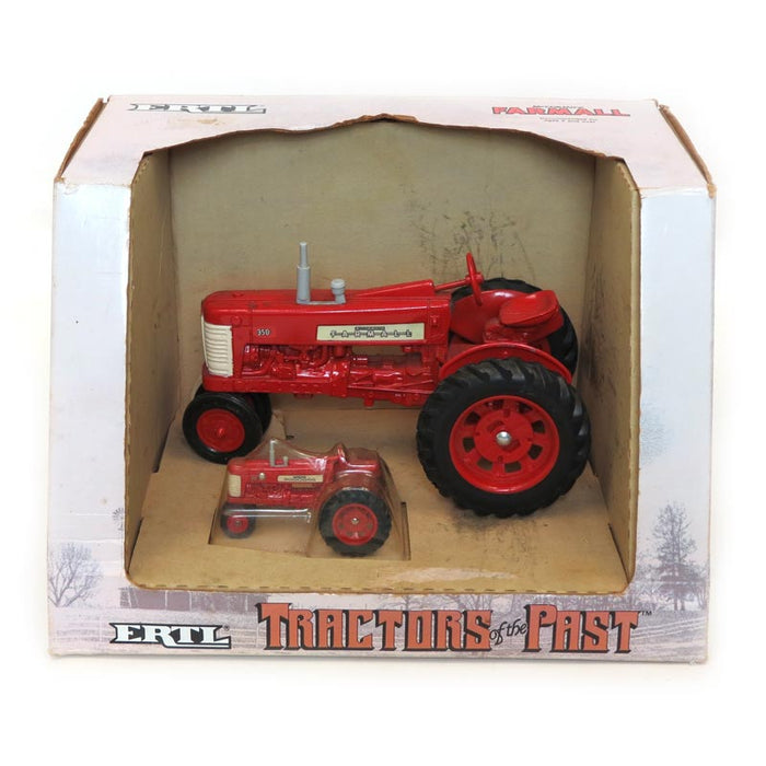 (B&D) 1/16 IH 350 + 1/43 2 Piece Set, Tractors of the Past - Paint Chip