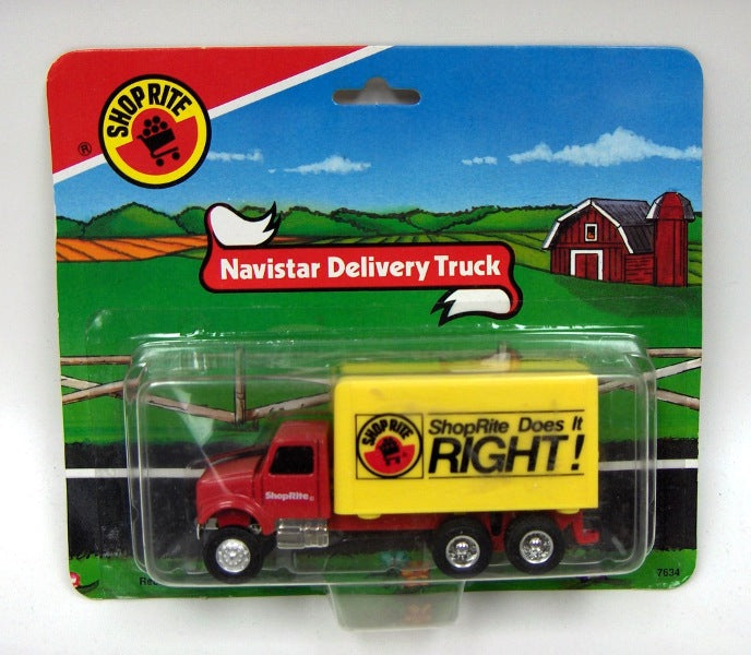 1/64 Shoprite Red Tandem Axle Box Truck by ERTL