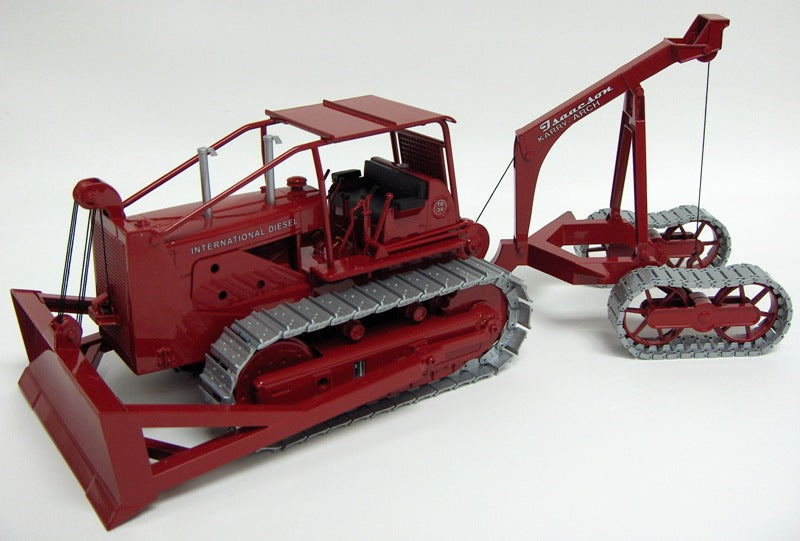 1/25 High Detail International Harvester TD-24 Diesel Crawler with Karry Arch