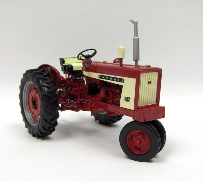 1/16 High Detail Farmall 504 Diesel Narrow with Rounded Fenders