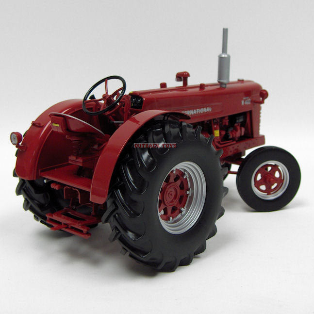 1/16 International Harvester Farmall W400D Tractor Limited Edition by SpecCast, 2010 Red Power Round Up Edition