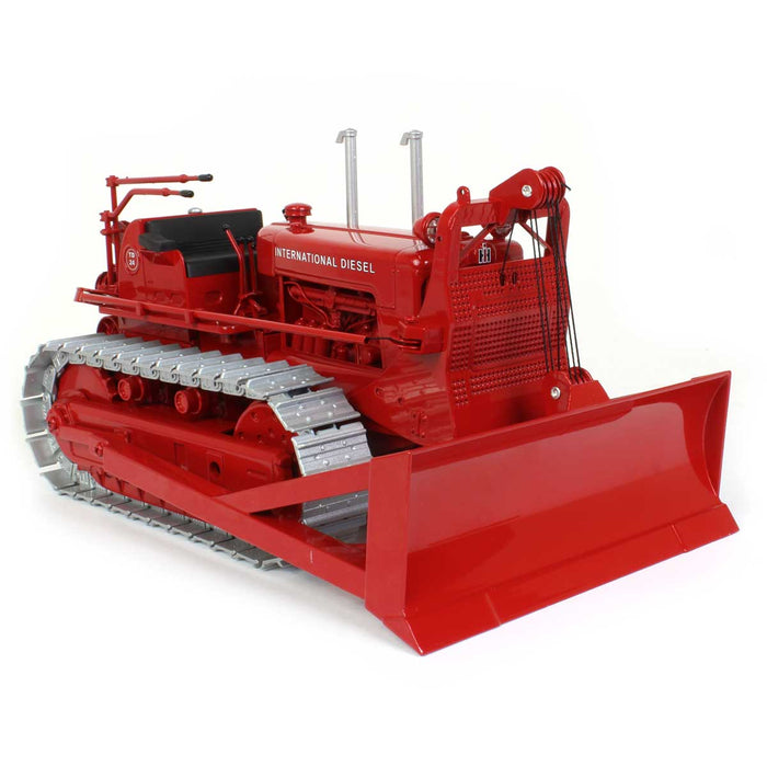 1/25 High Detail International Harvester TD-24 Crawler with Cable Blade