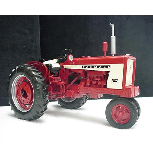 1/16 IH Farmall 504 Narrow Front Gas Tractor with Round Fenders