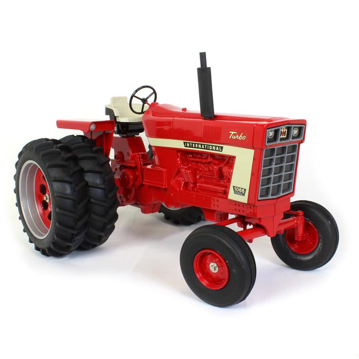 1/8 International Harvester 1066 Wide Front with Duals,  2019 PA Farm Show Edition