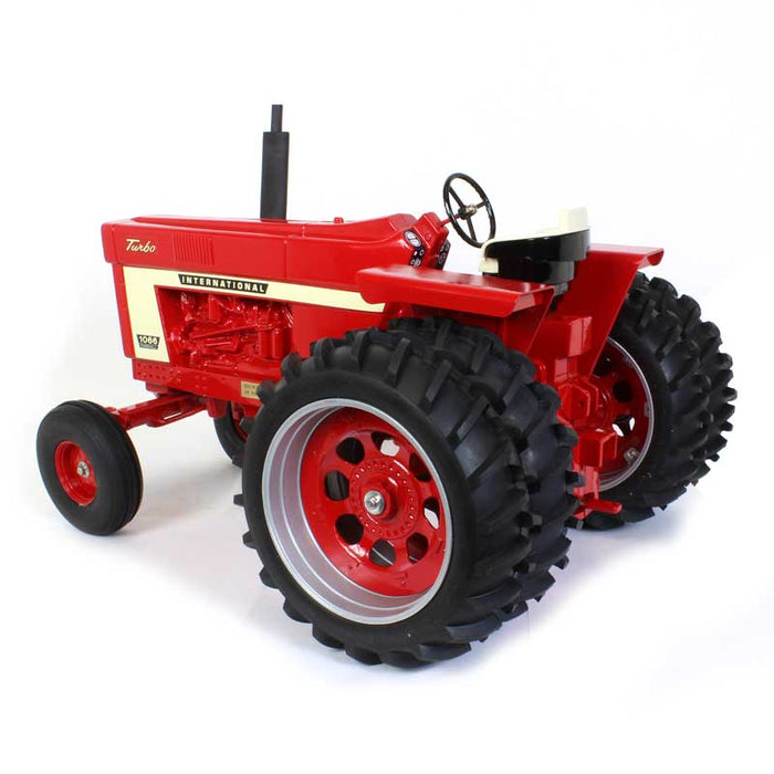 1/8 International Harvester 1066 Wide Front with Duals,  2019 PA Farm Show Edition