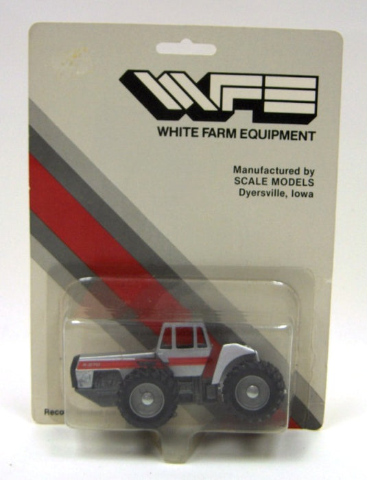 1/64 White 4-270 4WD with Duals