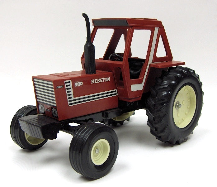 1/16 Hesston 980 2WD with Cab