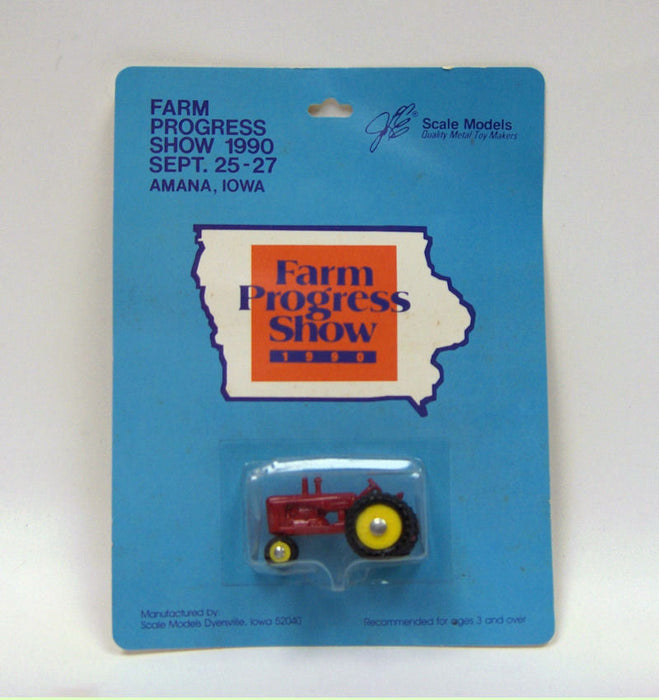 (B&D) 1/64 Massey Harris Narrow Front Tractor, 1990 Farm Progress Show - Damaged Item