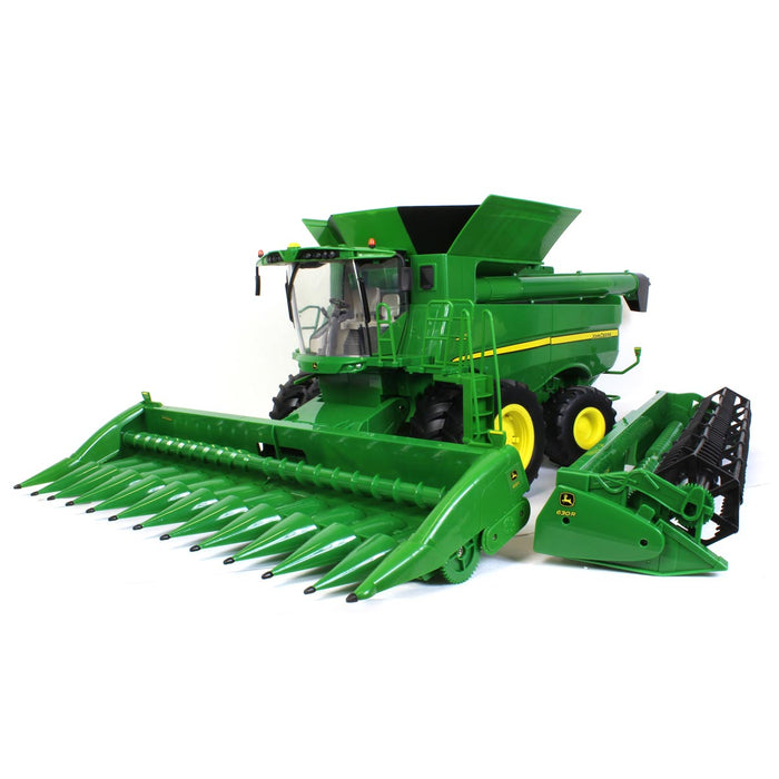 1/16 Big Farm John Deere S690 Combine with 12 Row Corn Head and Grain Head