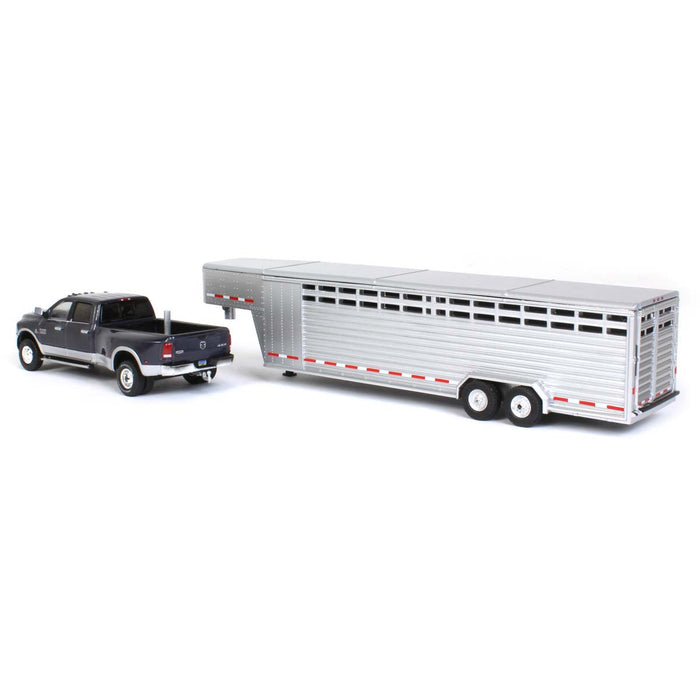 1/64 2018 Ram 3500, Steel Metallic with Silver Gooseneck Livestock Trailer