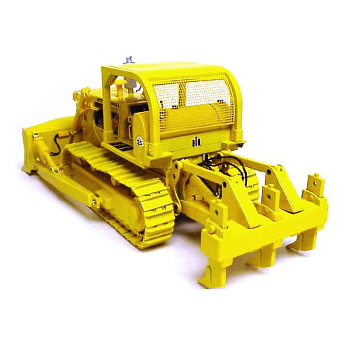 1/25 International TD-25 Industrial Yellow Crawler by First Gear