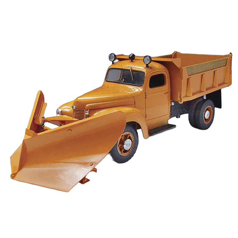1/16 International K-5 Truck with Snow Plow Blade in High Detail, Limited Edition by Die-Cast Promotions