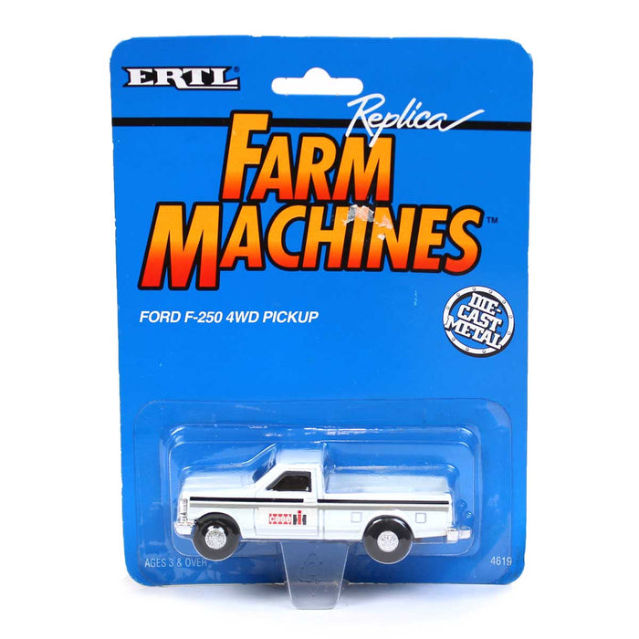 1/64 Case IH Ford F-250 Pickup with Bumper Hitch