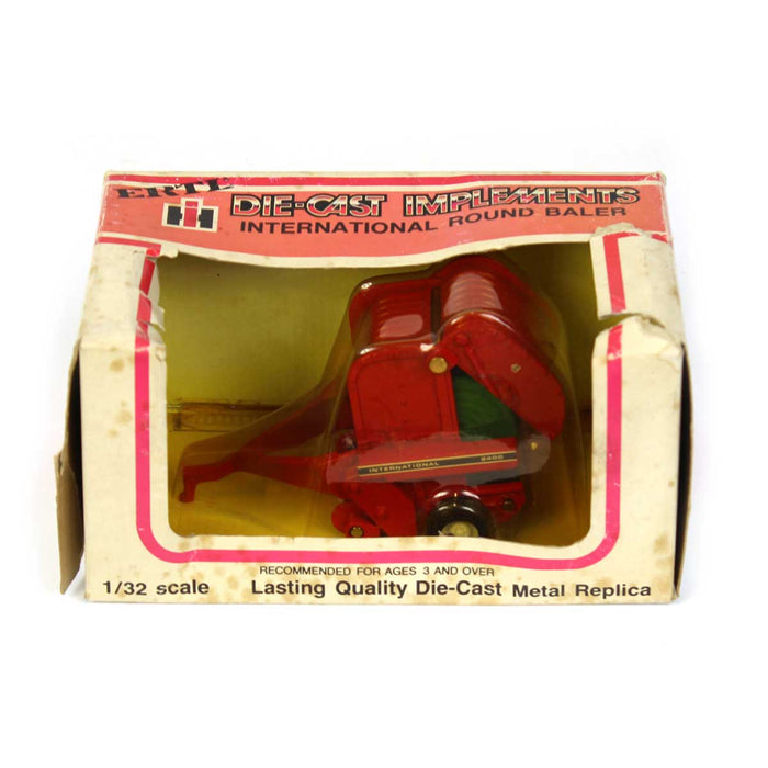 (B&D) 1/32 IH Die-cast 2400 Round Baler by ERTL - Pack Damage