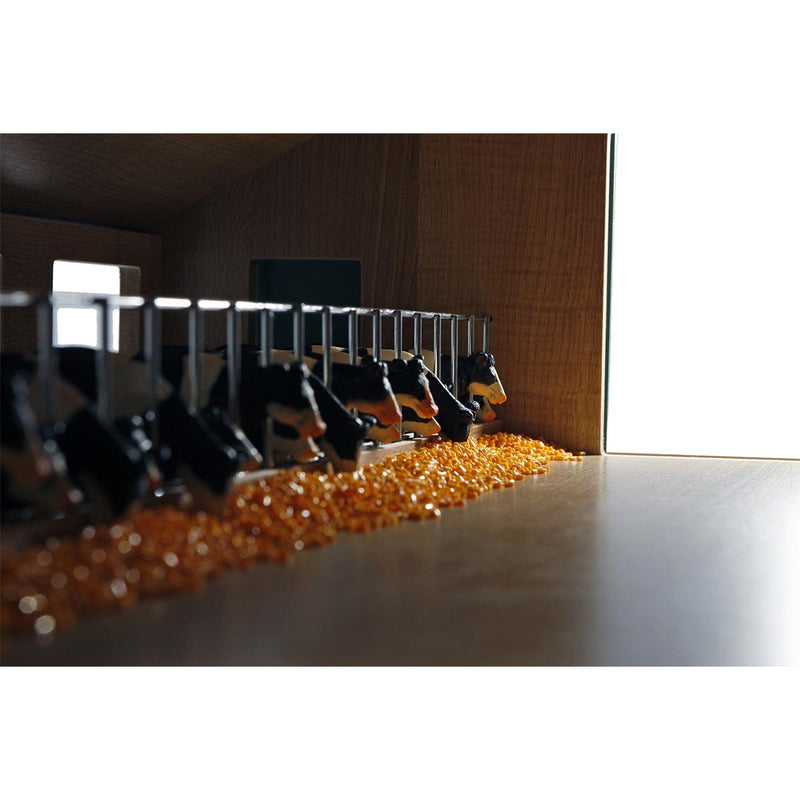 1/32 Deluxe Cattle Barn with Feed Alley