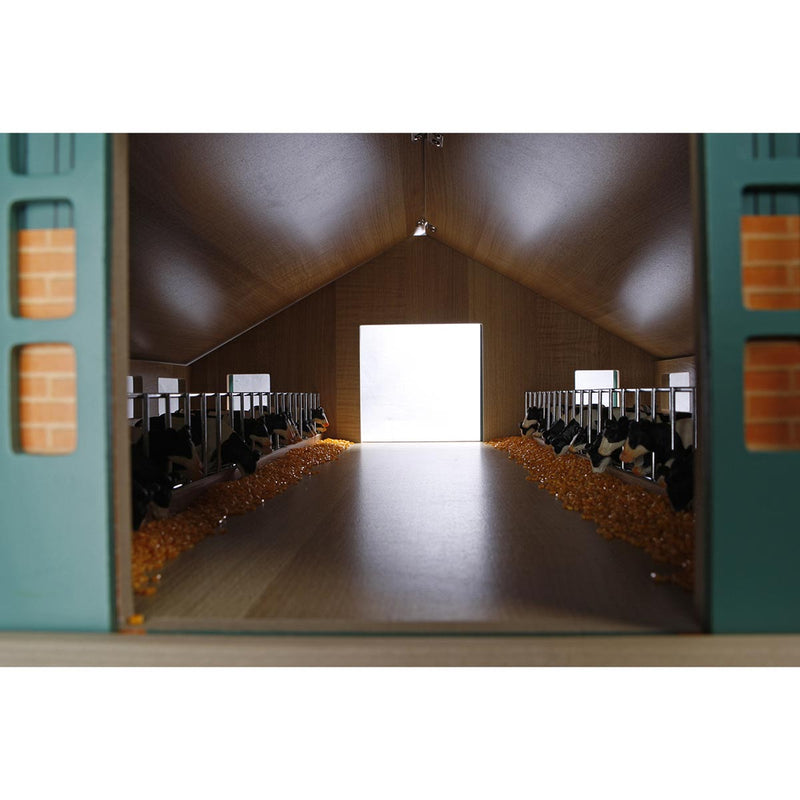 1/32 Deluxe Cattle Barn with Feed Alley
