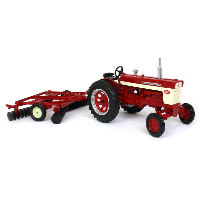 1/16 International Harvester Farmall 560 Wide Front Tractor with Disc by ERTL