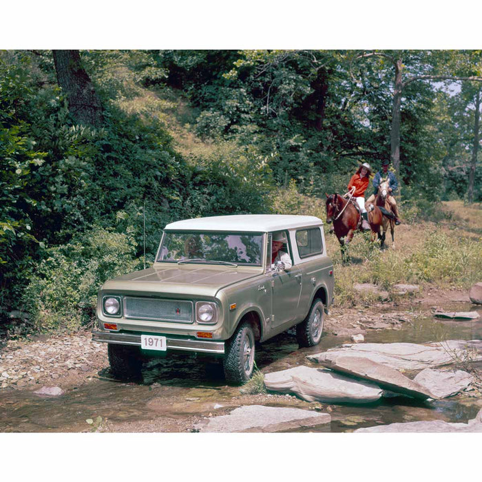 Updated International Scout Encyclopedia: The Authoritative Guide to IH's Legendary 4x4