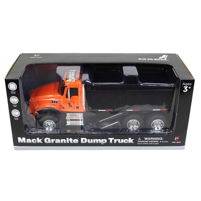 (B&D) 1/24 Durable Plastic Mack Granite Dump Truck with Lights & Sounds - Damaged Box