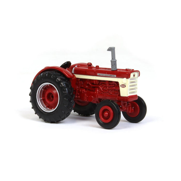 1/64 International Harvester 660 Wide Front