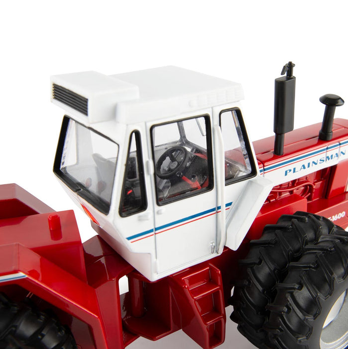 1/32 White Plainsman A4T-1600 4WD with Duals, Limited Edition