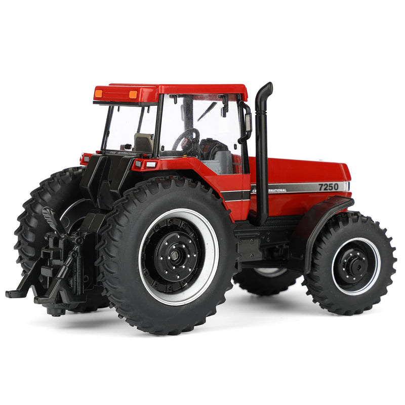 1/32 Case IH Magnum 7250 Tractor, Limited Edition by Britains