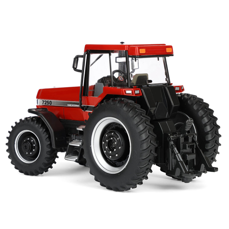 1/32 Case IH Magnum 7250 Tractor, Limited Edition by Britains