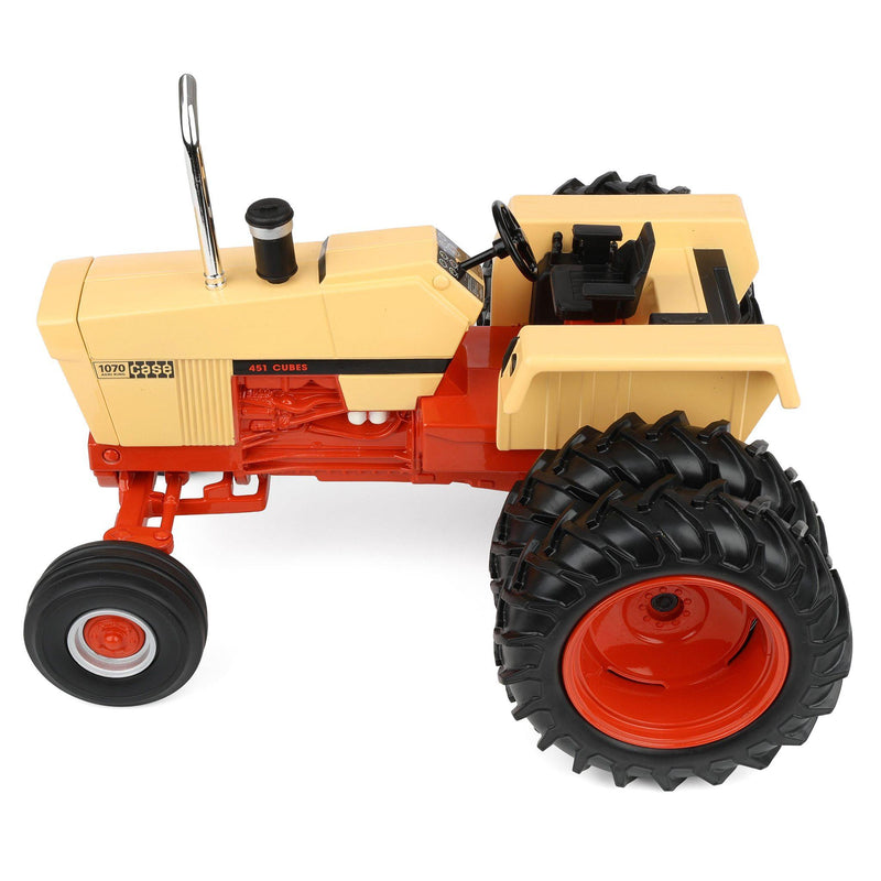 Set of 4 Desert Sunset Chase Units ~ 1/16 Case 1070 Tractor by ERTL, 5th in Outback Toys Exclusive Power Series