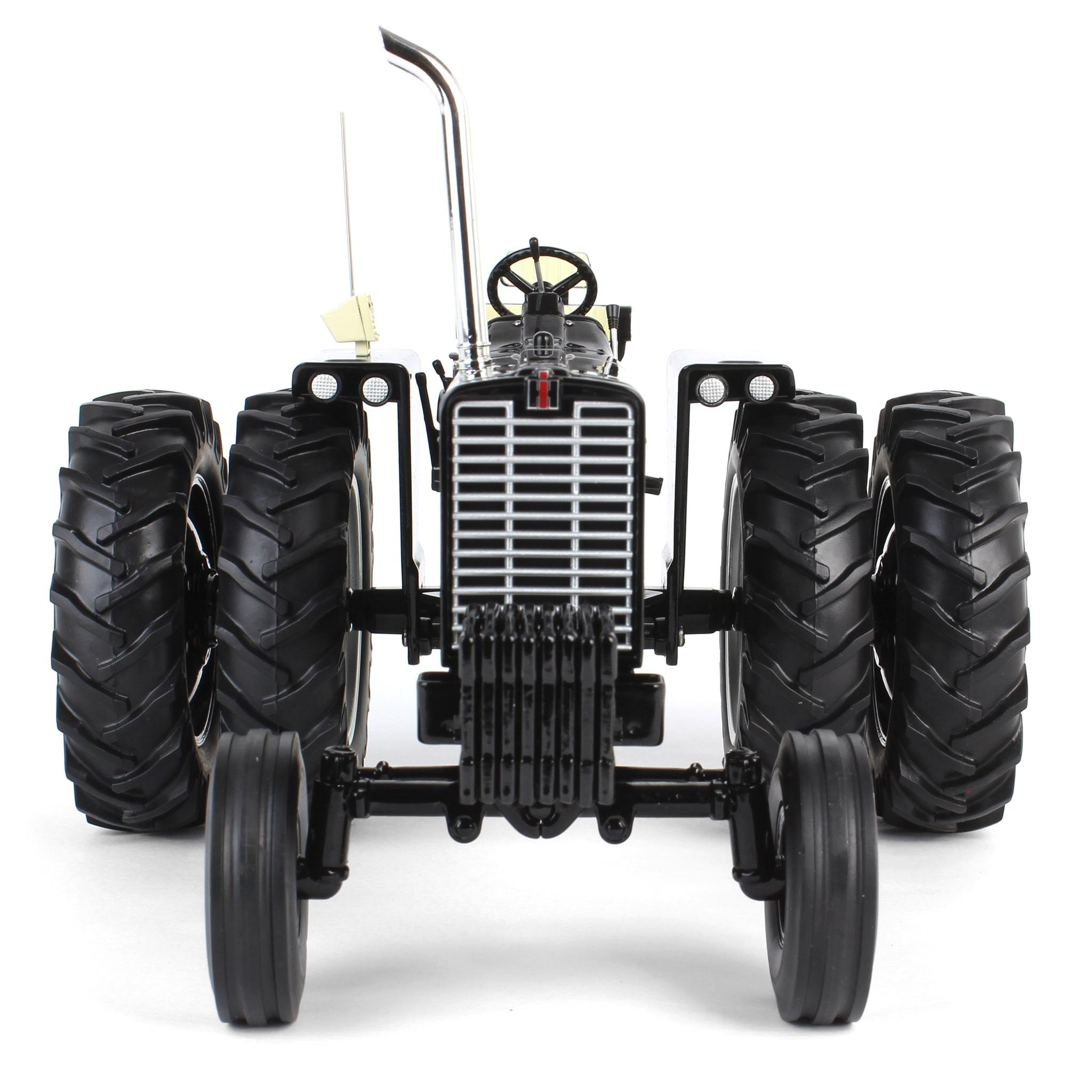 Black Chase Unit ~ 1/16 IH Farmall 856 Tractor, 4th in Outback Toys Ex