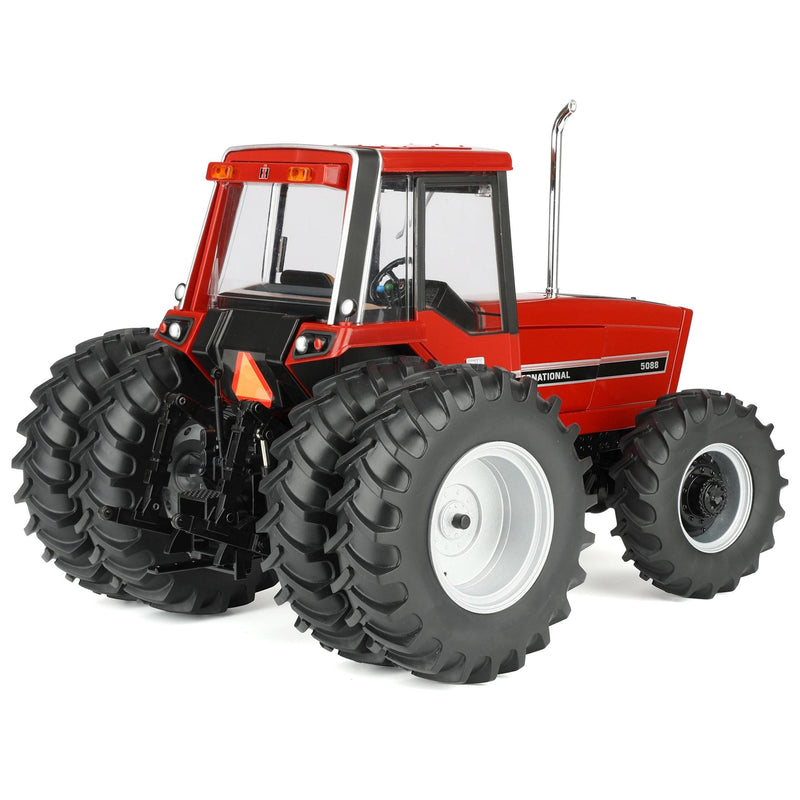 Sealed Case of 2 ~ 1/16 International Harvester 5088 Tractor, 2025 National Farm Toy Museum