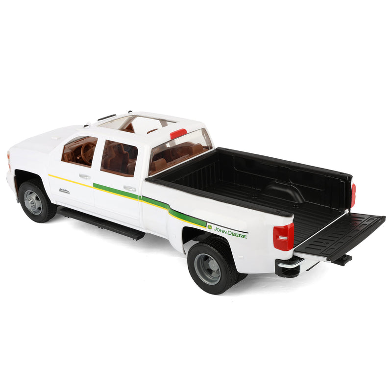 1/16 ERTL Big Farm Chevrolet 3500 John Deere Dealership Dually Pickup Truck