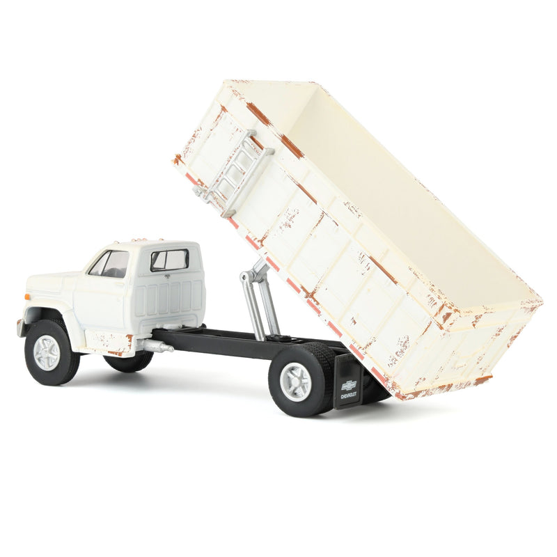 1/64 1980 Chevrolet C-70 Weathered Grain Truck, White, GreenLight S.D. Trucks Series 20