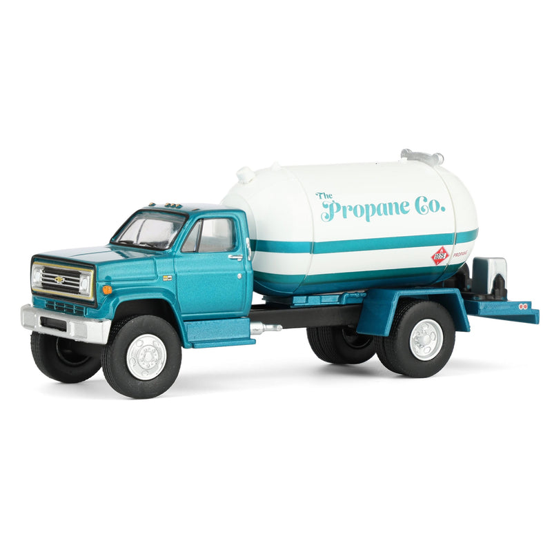 1/64 1982 Chevrolet C-60 Propane Tanker Truck, White & Green Metallic, GreenLight S.D. Trucks Series 20