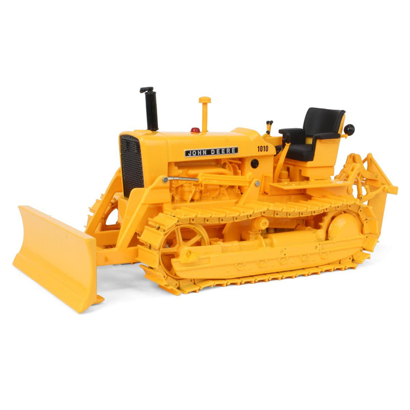 (B&D) 1/16 John Deere 1010 Crawler with Blade, Ripper & Metal Tracks, ERTL Prestige Collection - Damaged Item