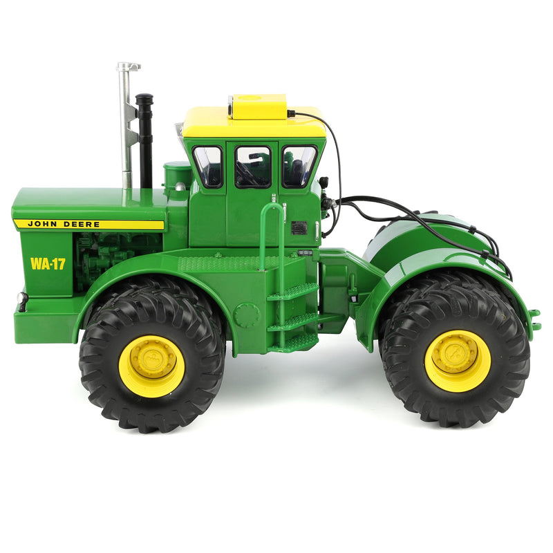 (B&D) 1/32 John Deere Wagner WA-17 4WD with Front & Rear Duals, ERTL Prestige Collection - Damaged Box