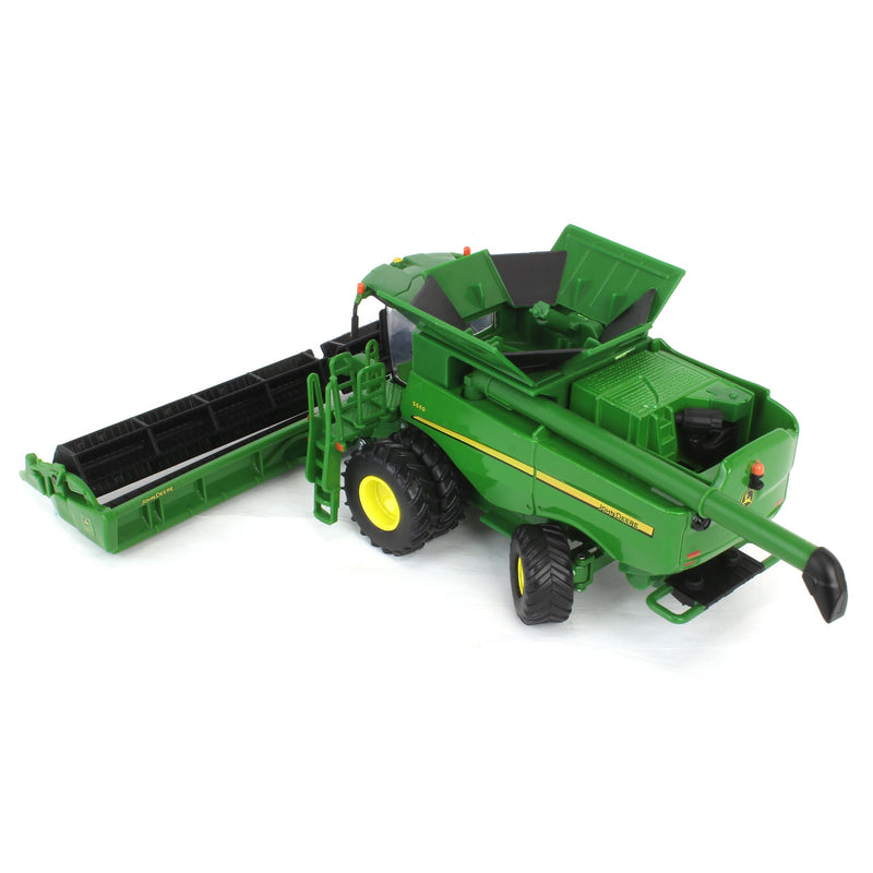 1/64 John Deere S680 Combine with Corn Head & Grain Head, ERTL Prestige Collection