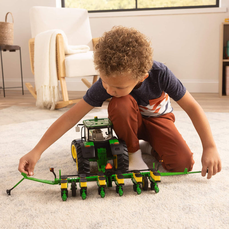 1/16 John Deere 6210R Toy Tractor with Lights & Sounds and 6 Row Planter, ERTL Big Farm