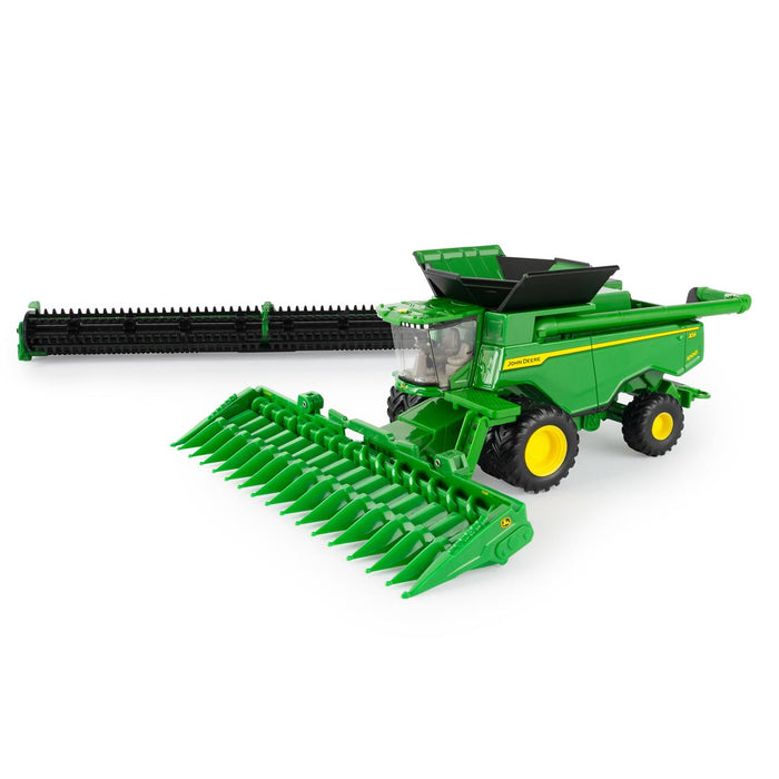 1/64 John Deere X9 1000 Combine with Corn & Grain Heads