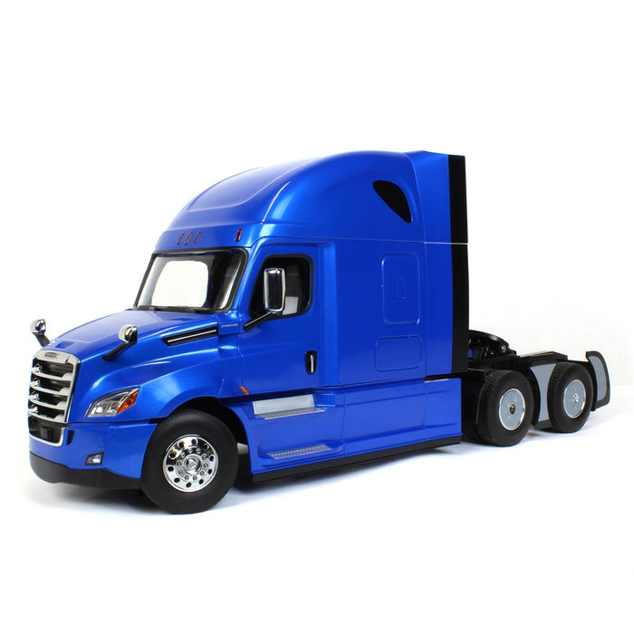 1/16 Radio Control Freightliner Cascadia Truck with Raised Roof Sleeper Cab, Made of Durable Plastic