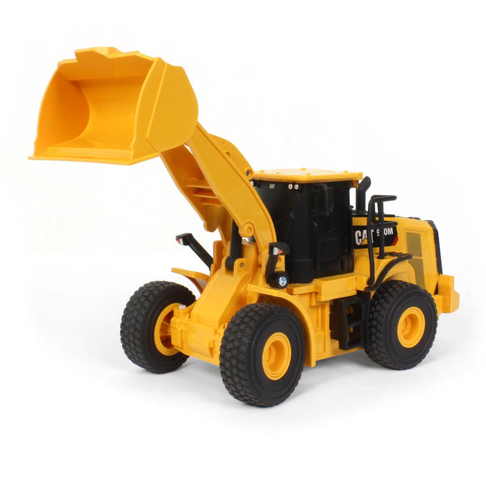 1/35 Radio Control CAT 950M Wheel Loader, Made of Durable Plastic