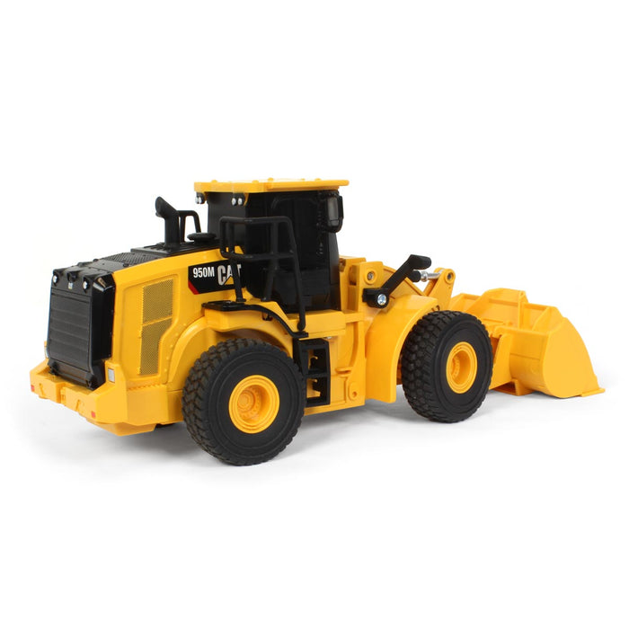 1/35 Radio Control CAT 950M Wheel Loader, Made of Durable Plastic