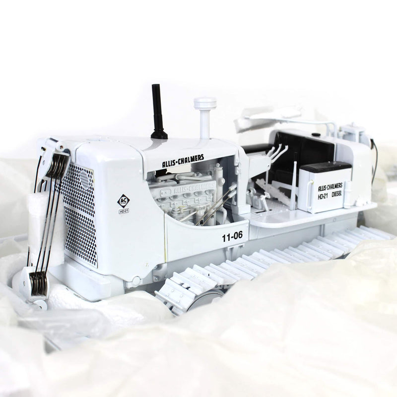 1/25 Allis Chalmers HD-21 Crawler with Blade, Disk & Umbrella, White Version by First Gear