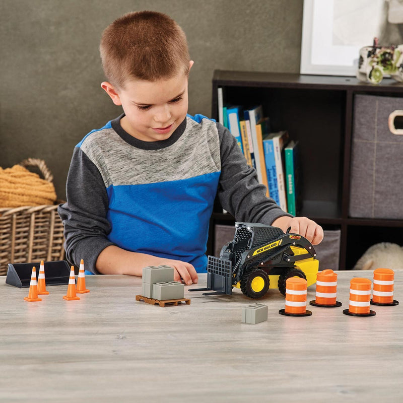 1/16 Big Farm New Holland L225 Skid Steer Set with Accessories