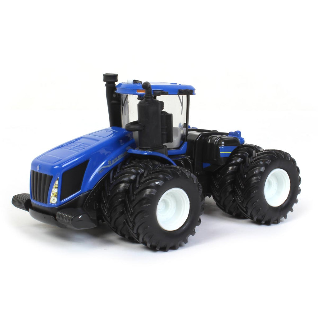 1/64 New Holland T9.645 4WD Tractor with PLM Intelligence & Duals