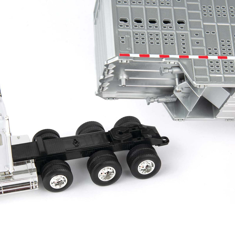 (B&D) 1/32 Freightliner 122SD Semi with Livestock Trailer & Cattle by ERTL - Damaged Box