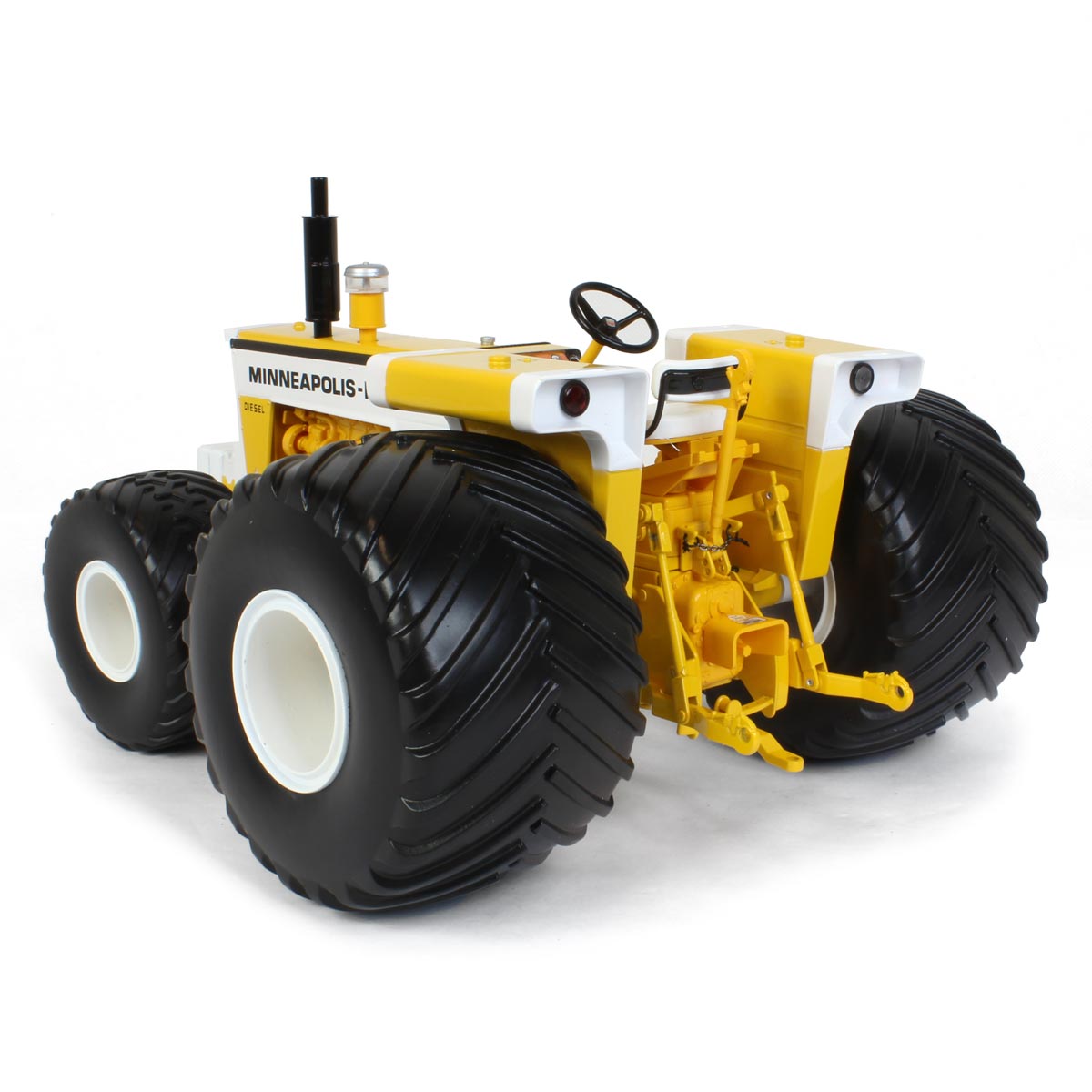 HAPPY JUMBO WOLF　DJサンタモニカ 1/16 Minneapolis Moline G940 Tractor with Large Terra Tires by