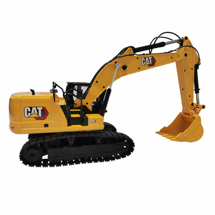 1 16 Radio Control Caterpillar 320 Excavator with Bucket Grapple and Outback Toys