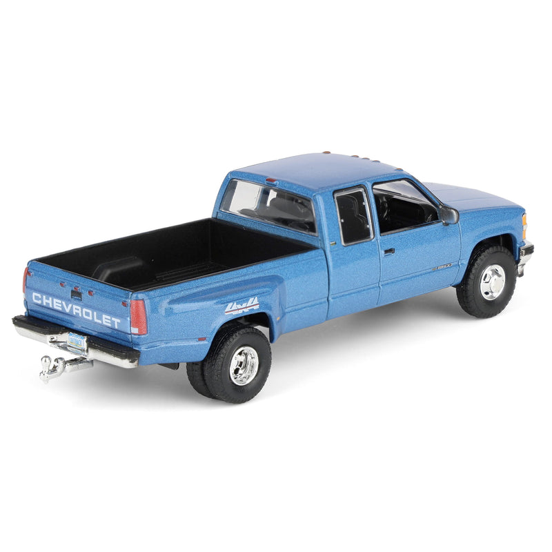 1/64 1998 Chevrolet Silverado 3500 Extended Cab Dually Pickup Truck with Gooseneck Livestock Trailer, Blue, Outback Toys Exclusive