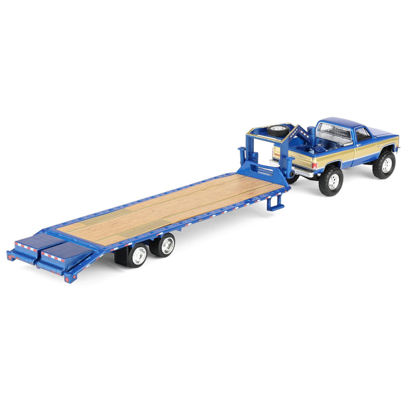 1/64 Lifted 1987 GMC K2500 Pickup Truck with Toolbox & Gooseneck Flatbed Trailer, Blue & Gold