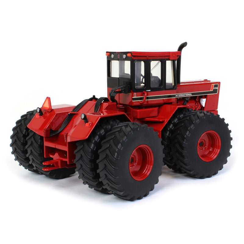 1/32 International Harvester 4786 Tractor with Duals, 2021 National Farm Toy Museum, ERTL Prestige Collection